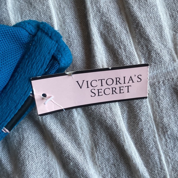 Bra - Picture 3 of 3